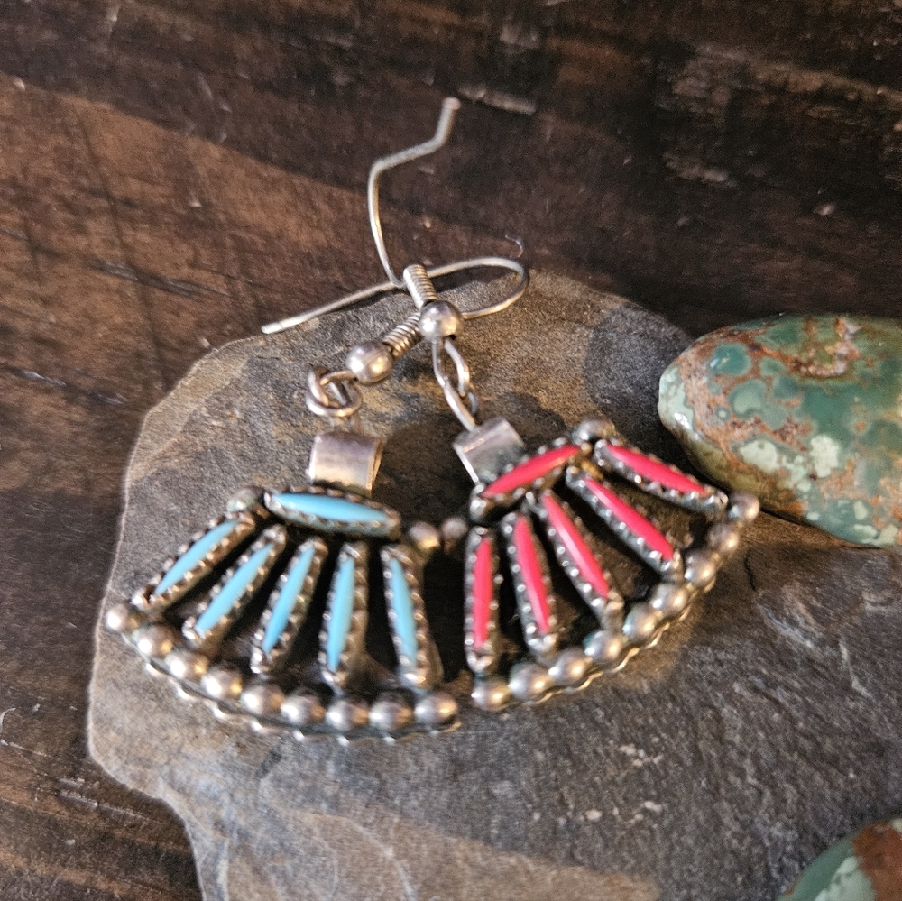 Reserved. ..Vintage Zuni Reversible Coral/Turquoise Earrings - Picture 3 of 10